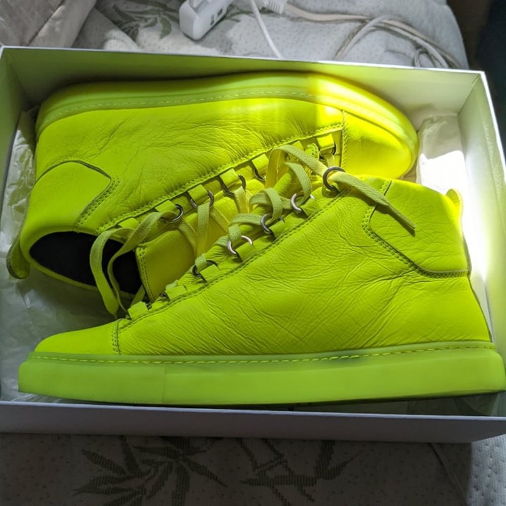 AUTHENTIC **BALENCIAGA HIGH TOPS***